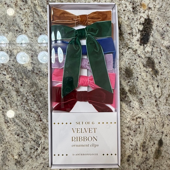NWT Anthropologie Velvet Bow Clip-On Multicolor Ornaments *Set of 6* - Picture 3 of 4